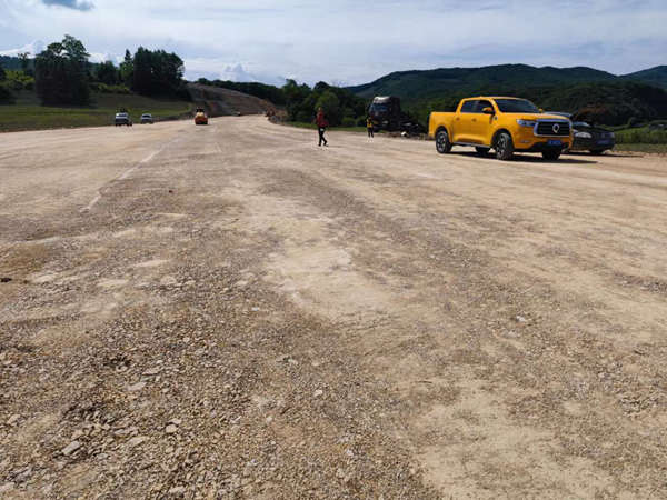 滬渝高速公路路基彎沉檢測